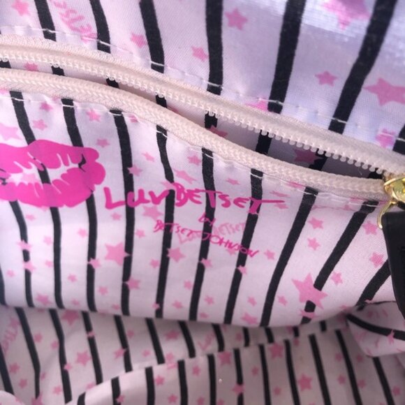 Betsey Johnson black and white quilted crossbody bag - Picture 7 of 14